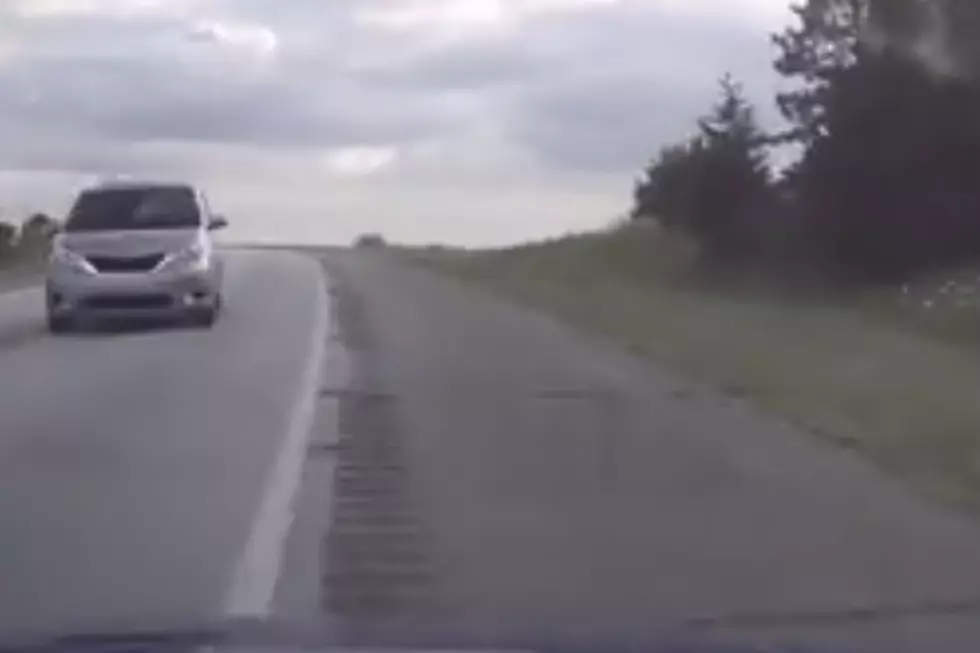 Minnesota Driver Nearly Avoids Head-On Crash from Distracted Driver