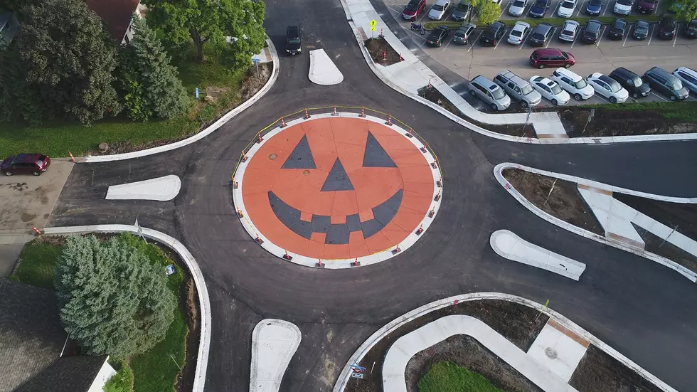 Minnesota Town Installs Pumpkin Roundabout