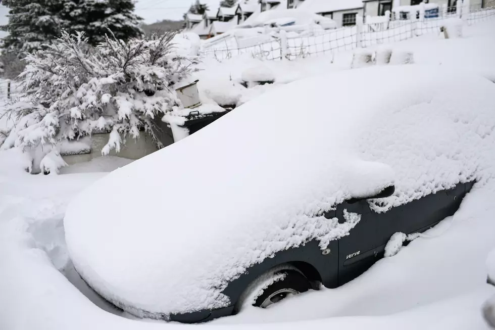 Authorities Warn About the Danger Of Not Cleaning Snow and Ice Off Your Vehicle