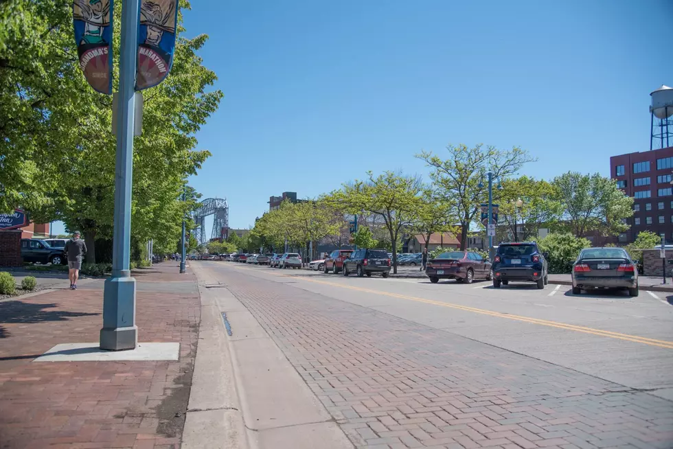 Pedestrians In Canal Park: There Are Traffic Laws For You Too &#8211; Please Follow Them!