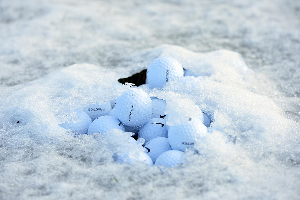 Golf Course Pokes Fun at Trying to Golf In Minnesota in March