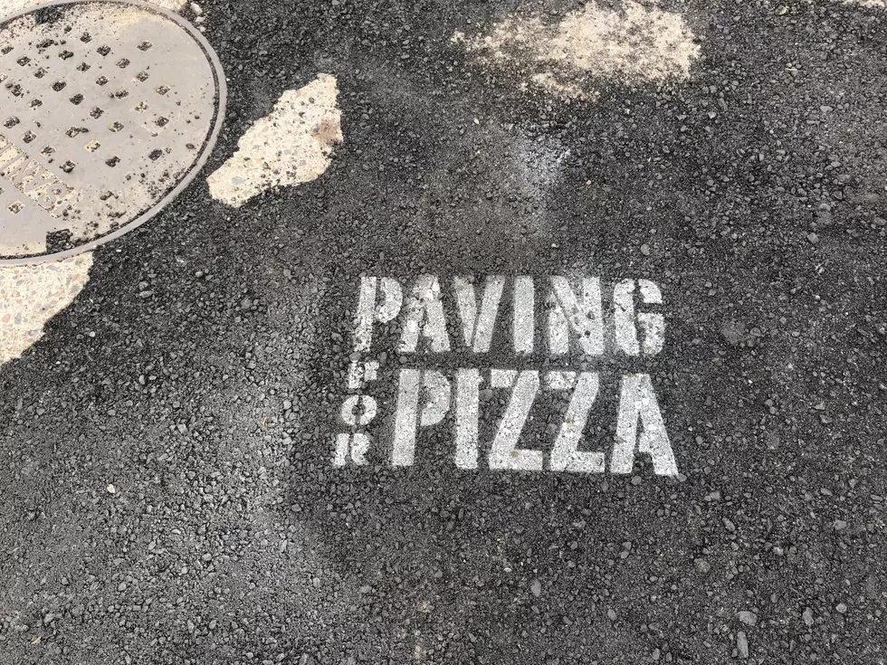 Duluth City Crews Go &#8216;Paving For Pizza&#8217;, Fixing Potholes With Help From Domino&#8217;s Pizza