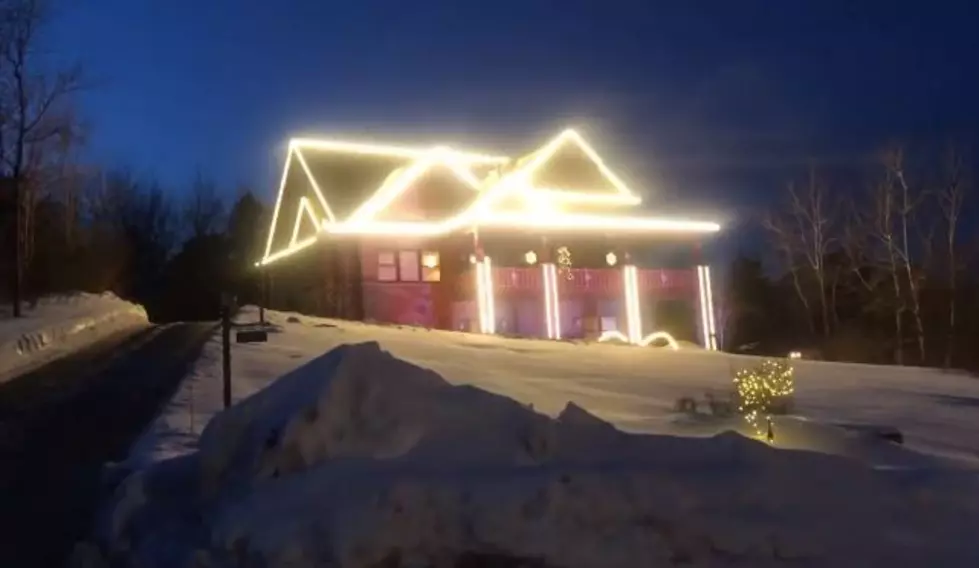 Duluth Home Put on Holiday Light Show To Star Wars Finale [VIDEO]