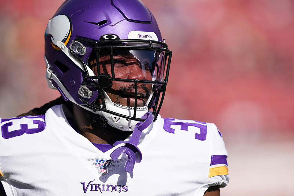 Two Vikings Donate Madden Royalties to Buy PPE for Hospital