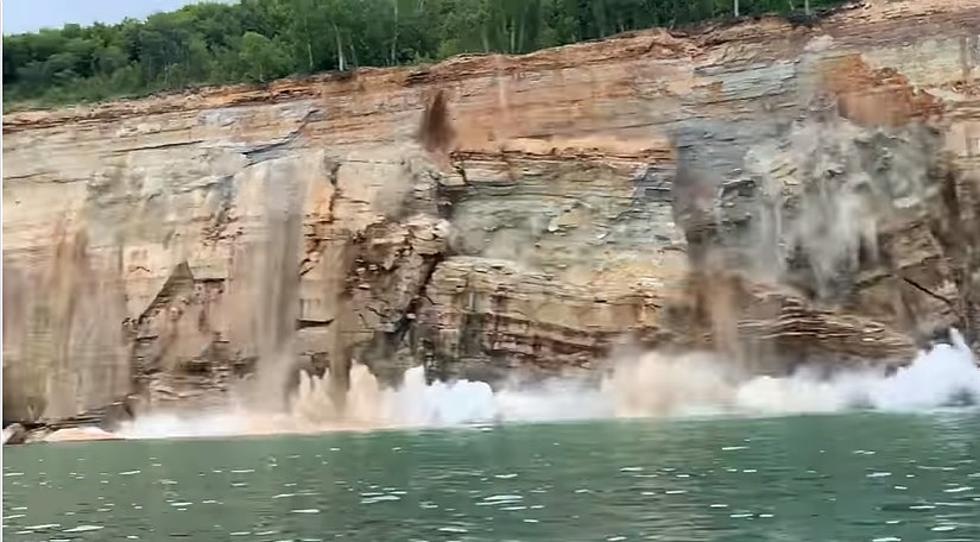 Boaters Capture 200 Foot Chunk Of A Cliff Fall Into Lake Superior [VIDEO]