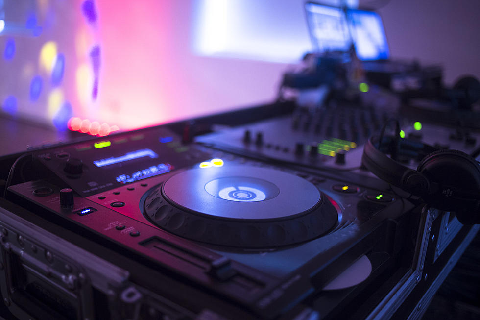 Things to Consider When Hiring a Wedding DJ in the Twin Ports