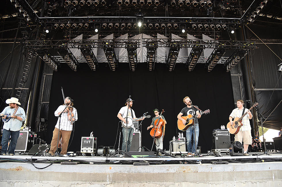 Trampled By Turtles Lead Singer Claps Back At Fans Over COVID Concert Policies