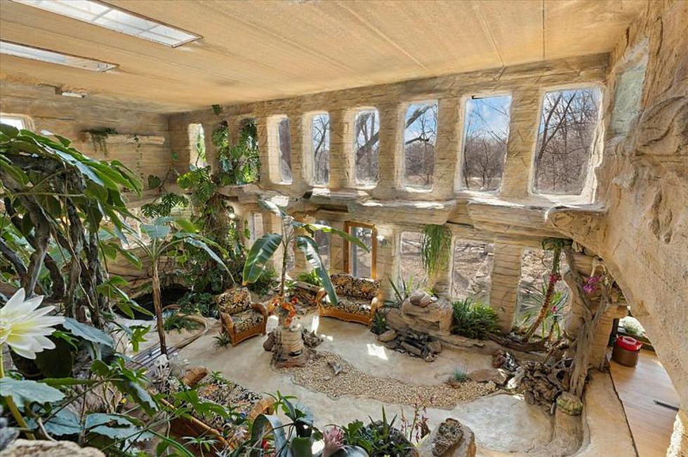 Must-See Cave-Like Mansion In Wisconsin Where &#8216;The Flintstones&#8217; Meets A Rainforest Café