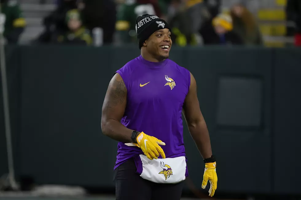 WATCH: Vikings Player Catches Teammates Off Guard In Funny Video