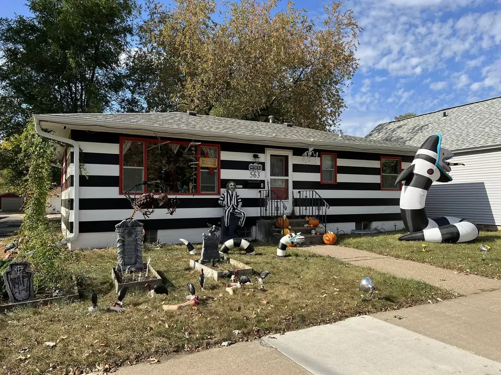 It&#8217;s Halloween Year-Round At This Minnesota Beetlejuice House