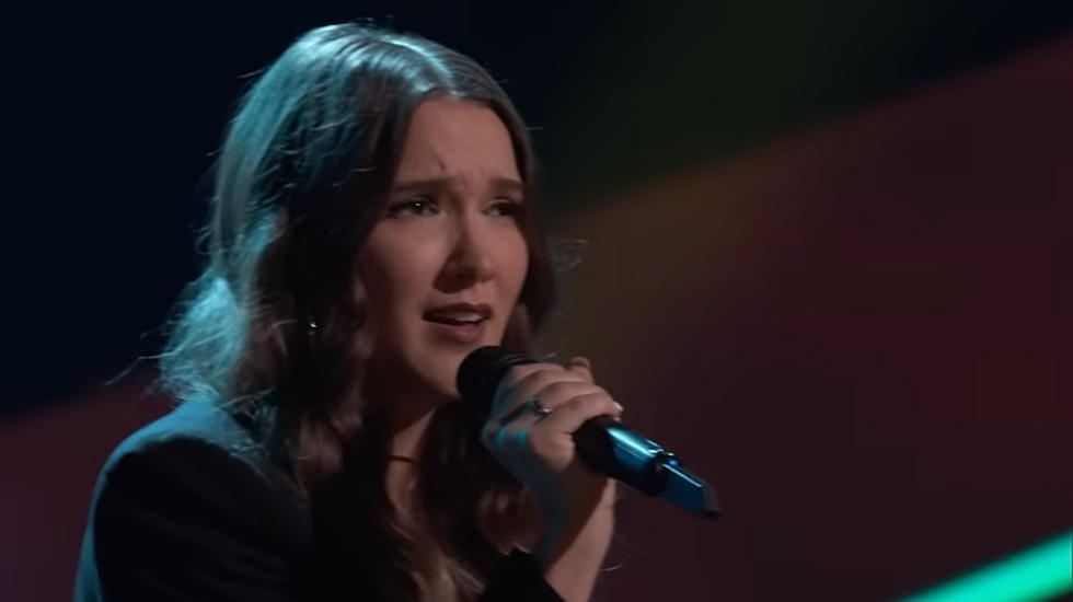 Wisconsin Woman Joins Team Kelly On &#8216;The Voice&#8217;