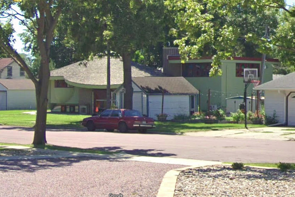 This Unique, ‘Scaly’ Minnesota House Looks Like Something Out Of A Cartoon