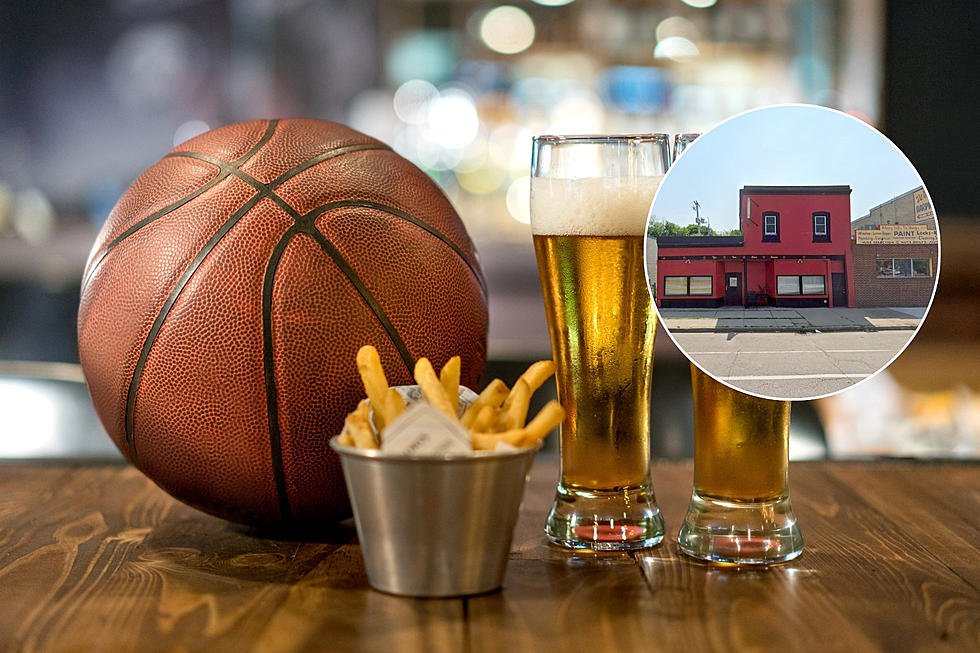 Minnesota's first bar dedicated to women's sports now has a home