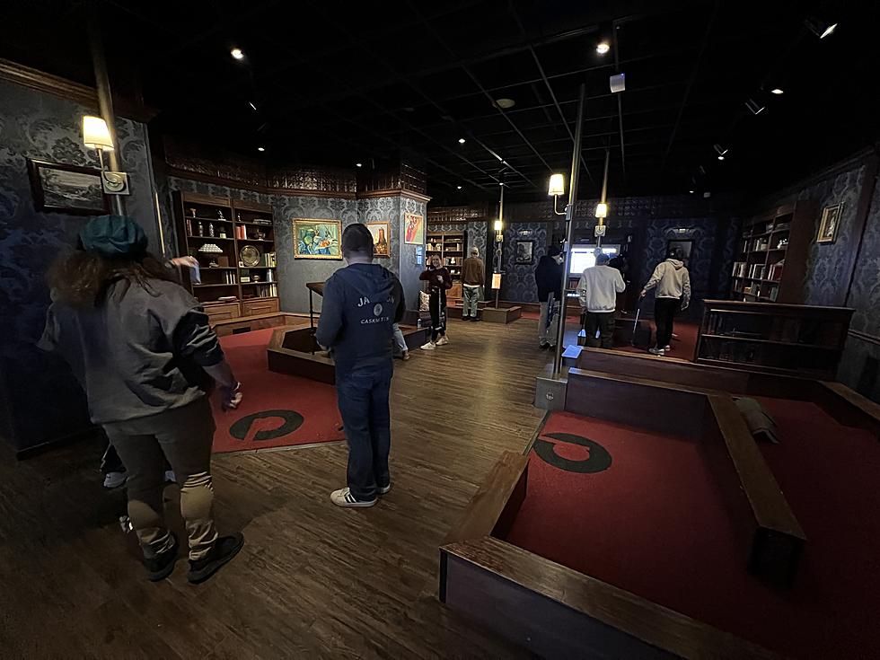 Review: Minnesota’s First Adult-Only Mini Golf Course, ‘Puttery’