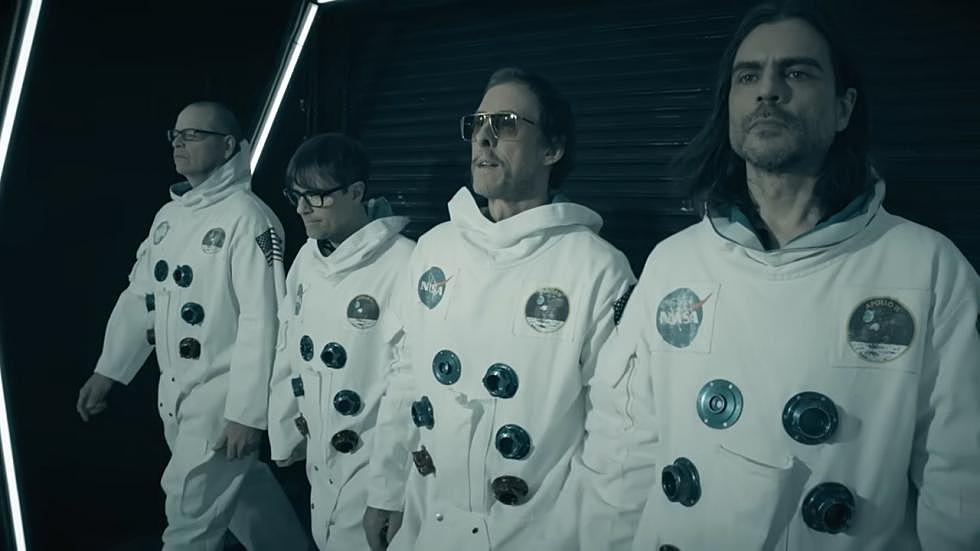 Weezer Is Launching Their North America Tour With A Big Minnesota Show This Fall