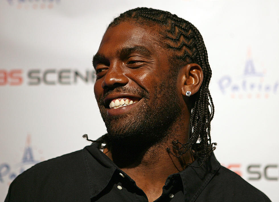 Randy Moss Calls In an Old Debt, Not Getting Straight Cash