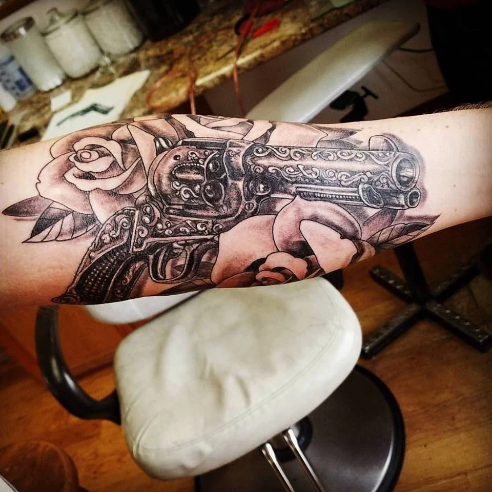 Tattooed Goddess - I am soooo ready for a new tattoo!!🖤🤟 Am I the only  one?🤔 Post your Arm Tattoos! 💉💪🏾 https://www.instagram.com/daniella.mac  | Facebook