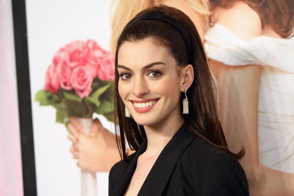 Anne Hathaway Cast as New Catwoman