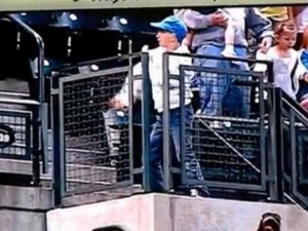Little Kid Dances Like Michael Jackson When ‘Thriller’ Is Played at Baseball Game [VIDEO]