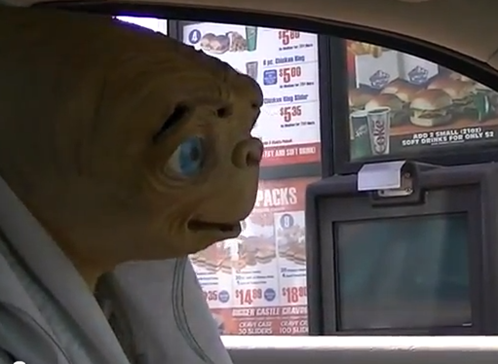 &#8216;Stone Cold&#8217; E.T. Wants a Cheeseburger, and That&#8217;s the Bottom Line! [VIDEO]