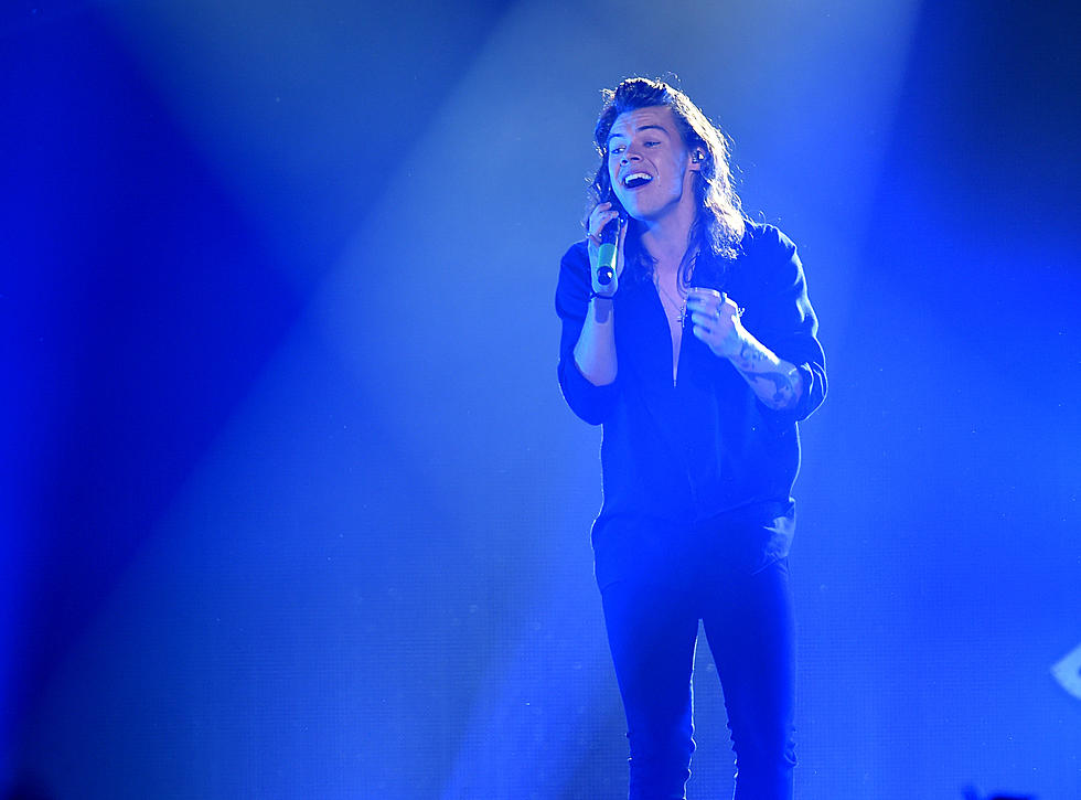 One Direction Breakdown: Harry Styles Signs with New Management