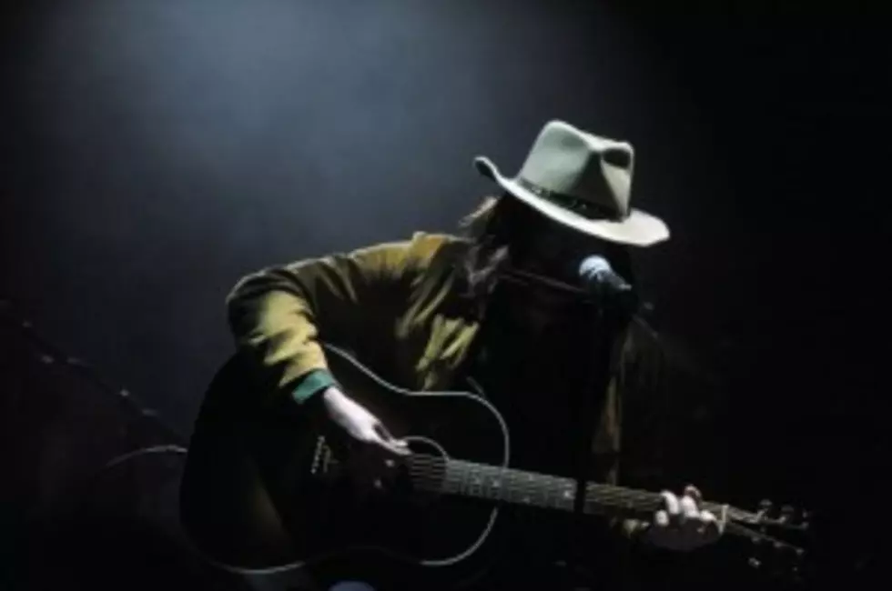 Jimmy Fallon Performs As Neil Young With David Crosby &#038; Graham Nash