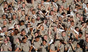 Some Aggies Are Outraged Over the &#8220;Hook em Horns&#8221; Sign at the Memorial