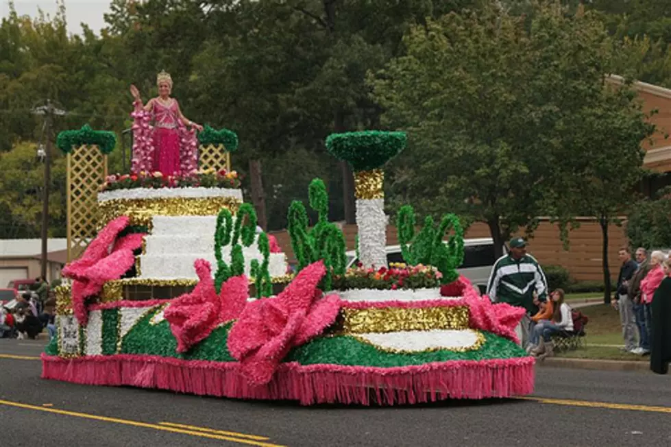 T’is the Season: Piney Woods Fair in Nac and Texas Rose Festival in Tyler