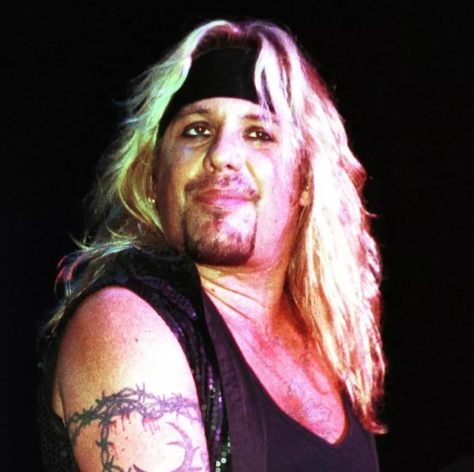 Mötley Crüe Singer Faces New Charges In Vegas
