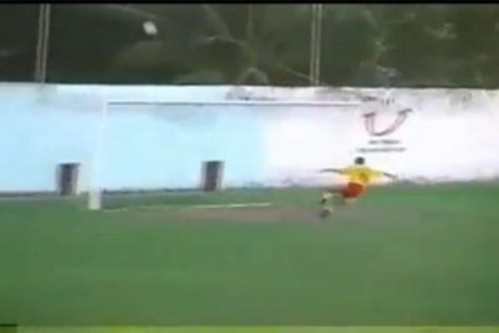 Venezuelan Soccer Player-Now Is Globally Known With Help From His “Big Shot” [VIDEO]
