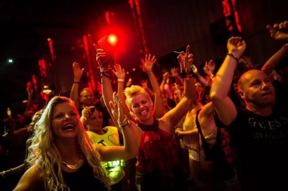 The World’s Largest Singles Party Is Tonight!