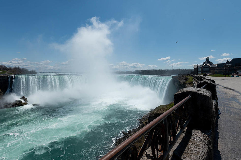 Car Goes Over Niagara Falls 