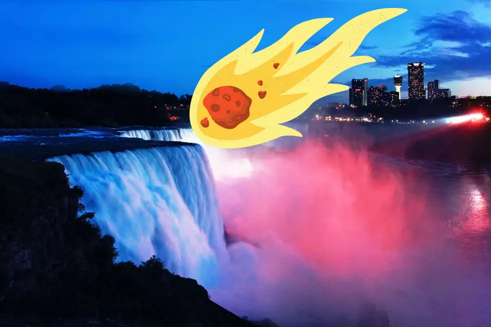 [WATCH] Meteor Crashes To Earth and Explodes in Niagara Falls