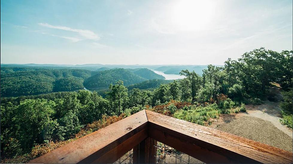 Check Out The Breathtaking 360 Degree Views From This Cabin