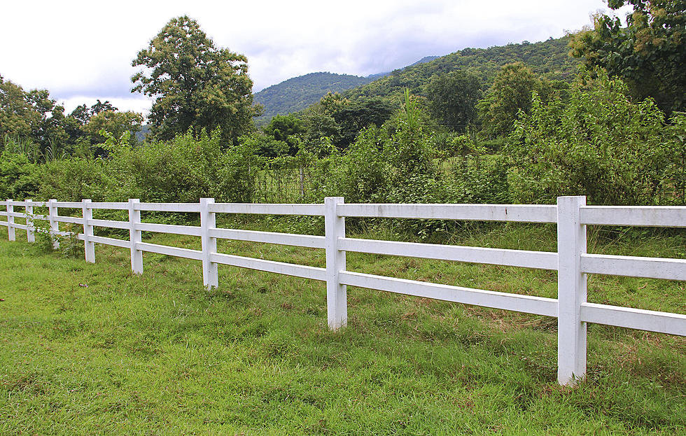 What Does A Fence Post With White Paint Mean In Arkansas?