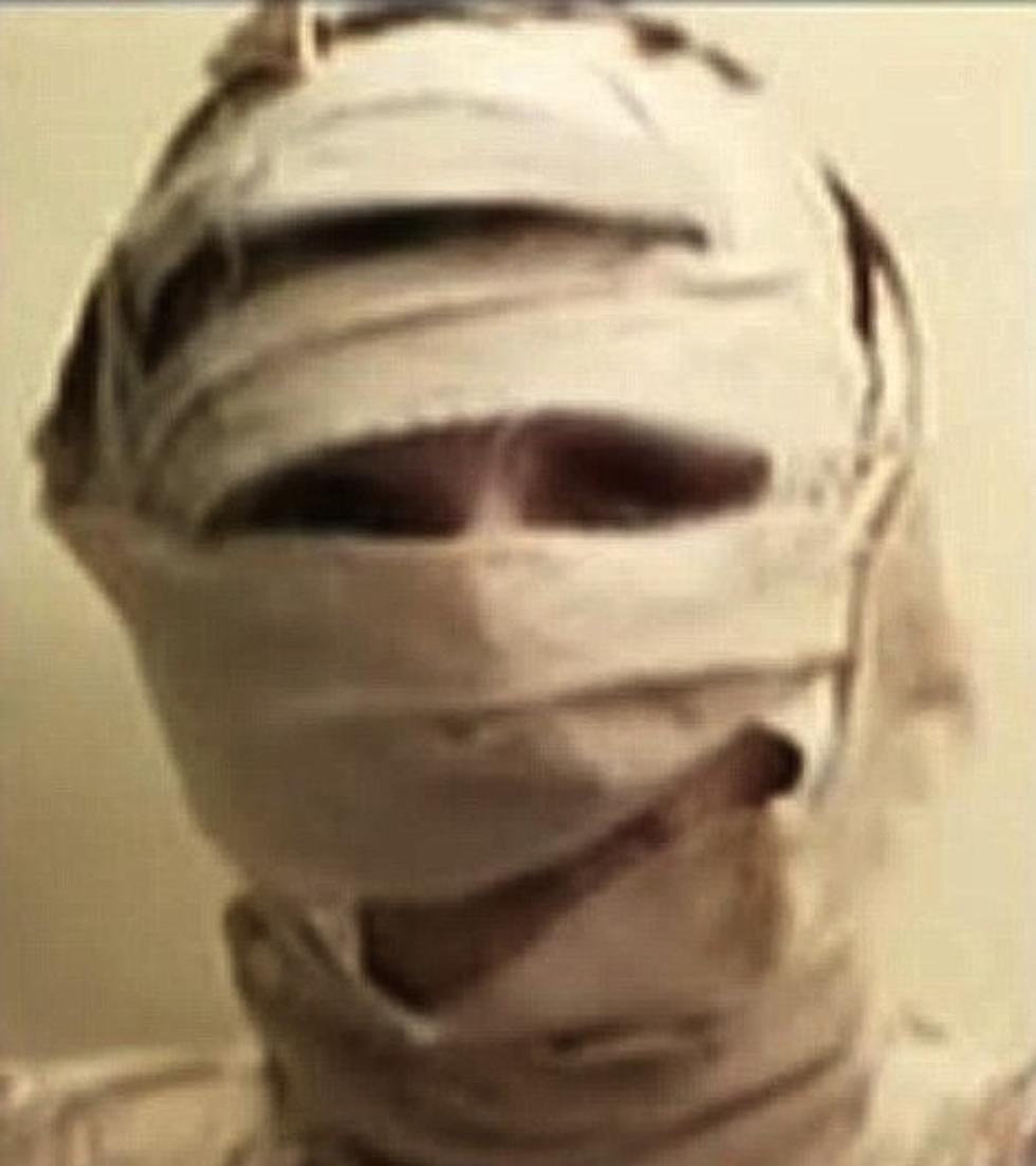 A Convenience Store In Pennsylvania Was Robbed By&#8230; A Mummy?