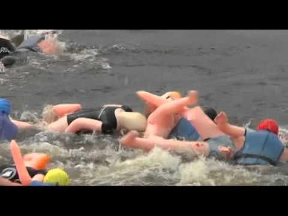 Lithuania Inflatable Doll Swimming Race [VIDEO]