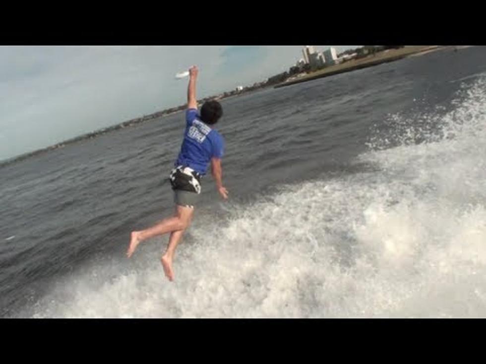 Awesome Frisbee Speed Boat Catch! [VIDEO]