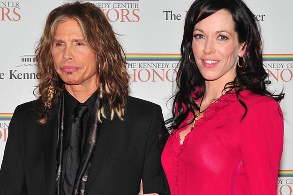 Steven Tyler Says Wedding Will Happen “Soon Enough” [VIDEOS]