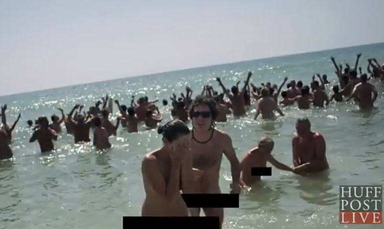 Skinny Dipping Nude Beach - 400 People Skinny Dipped Last Weekend to Set a World Record