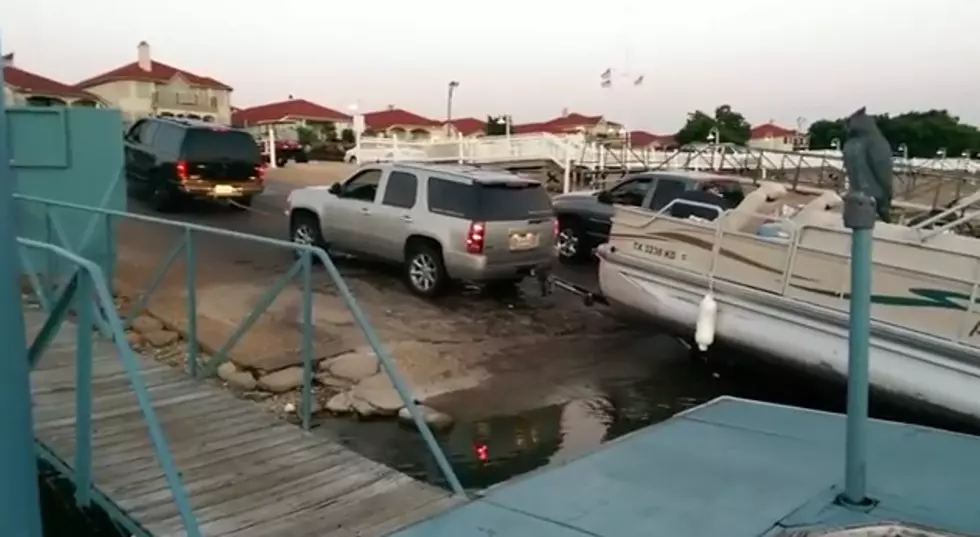 Wrong Way to Pull Your Boat Out of the Water [VIDEO]