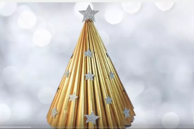 DIY Magazine Christmas Tree [VIDEO]