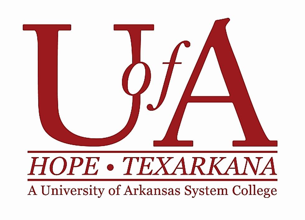 UofA Hope-Texarkana Outstanding Staff Award Winner Honored at Conference