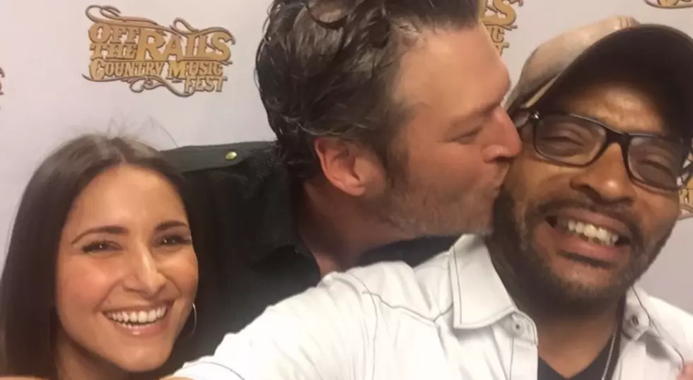 Big Al Finally Meets Blake Shelton: Video