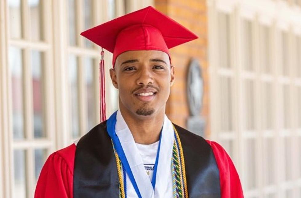 Student Born With Speech Delay Sets Record For Highest GPA Arkansas High School