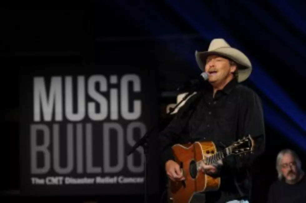 Kix Brooks Runs, Alan Jackson Doesn&#8217;t Rock &#8211; Today In Country Music History [VIDEO]