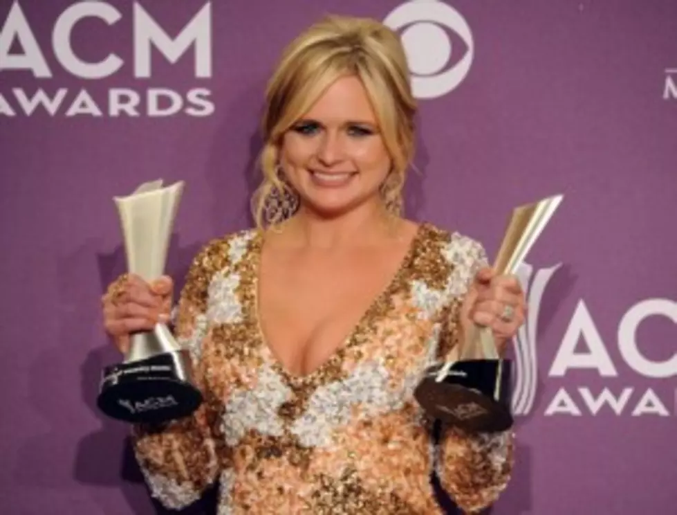 Miranda Lambert Wins More Awards, Kenny Chesney Watches The Sun Go Down &#8211; Today In Country Music History