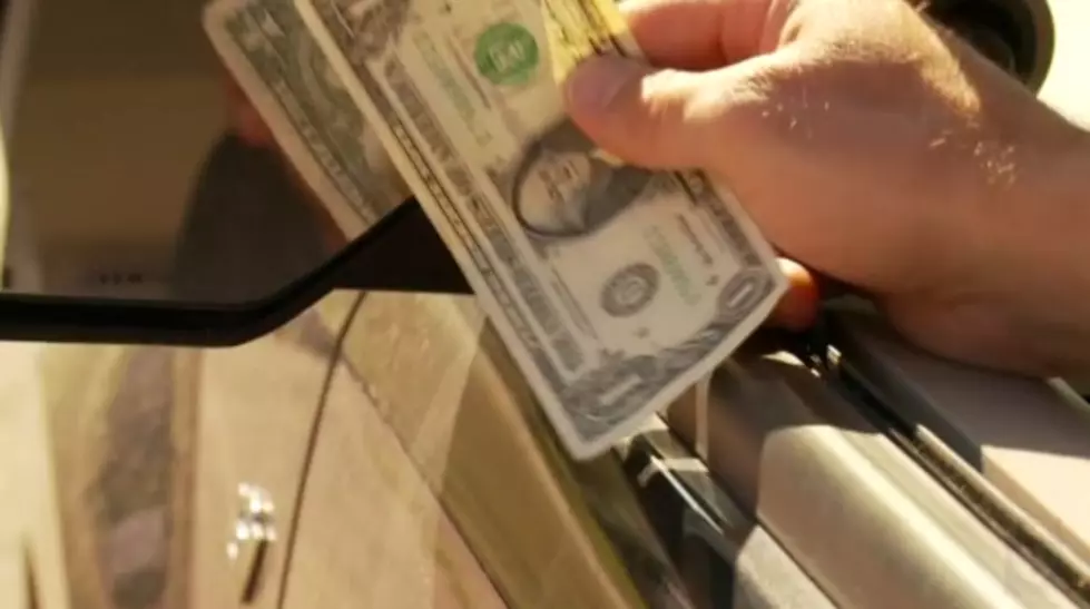 Good Samaritan Gets Littering Ticket for Dropping Money While Giving a Dollar to a Homeless Man
