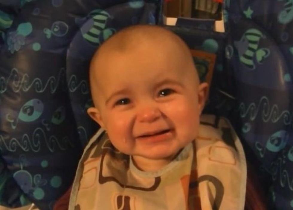 Baby&#8217;s Emotional Reaction to Mom Singing Sara Evans&#8217; &#8216;My Heart Can&#8217;t Tell You No&#8217; Proves the Power of Music [VIDEO]