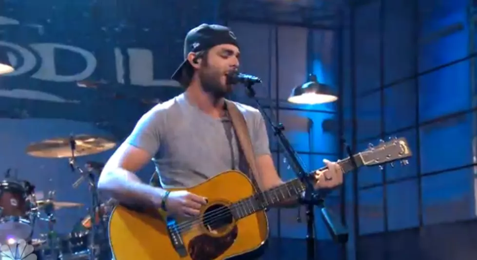 Thomas Rhett Performs ‘It Goes Like This’ on Tonight Show With Jay Leno [VIDEO]
